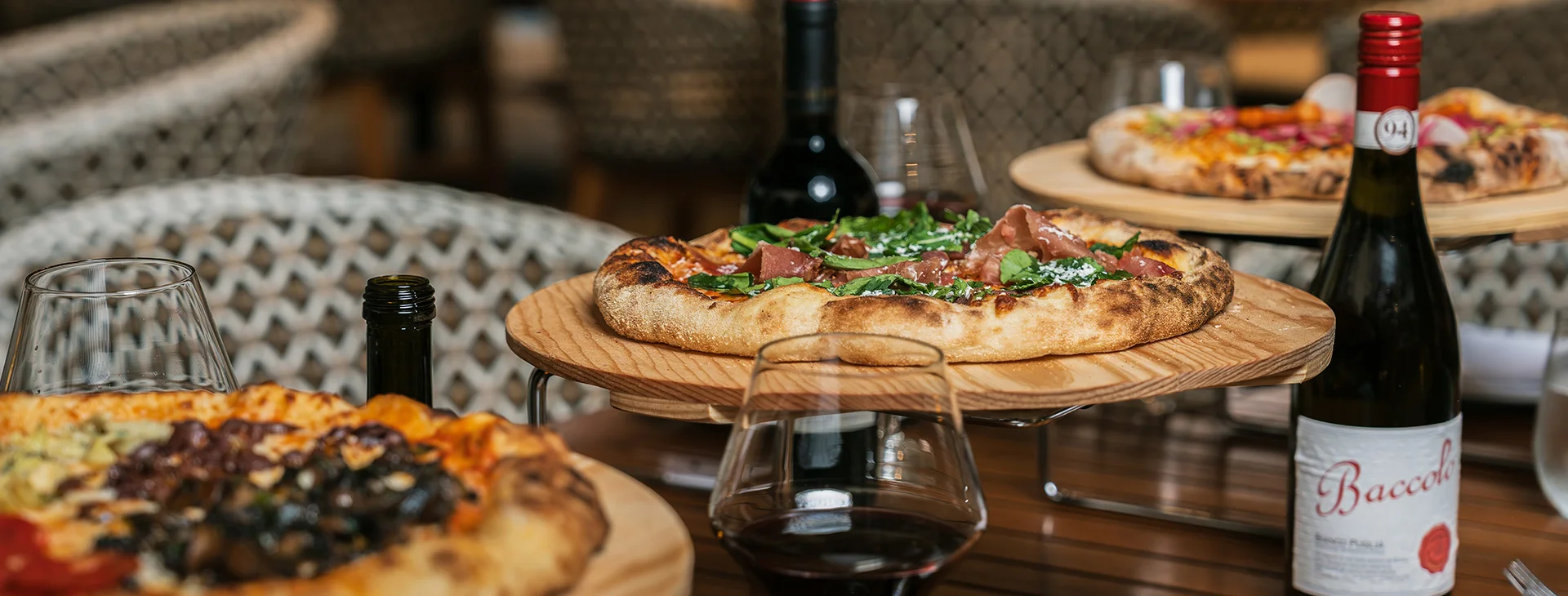 Al Fresco Restaurant Marival Distinct