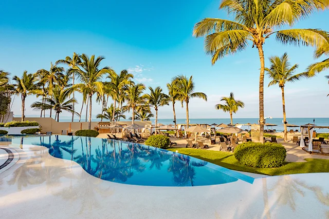 Mozzamare Beach Club Nuevo Vallarta